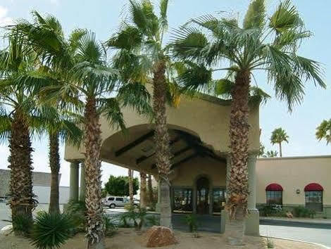 Clarion Suites Yuma Exterior photo
